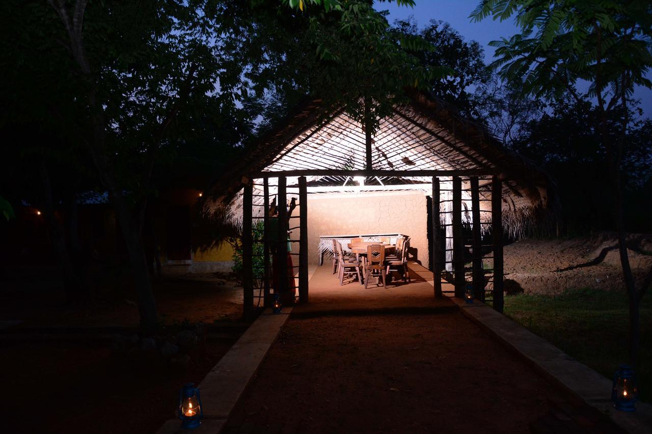Castle Rock Sigiriya Hotel Kibissa Екстериор снимка